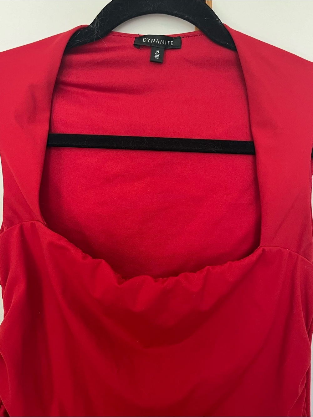 Red Square-Neck Ruched Sides Sleeveless Top - Picture 4 of 9